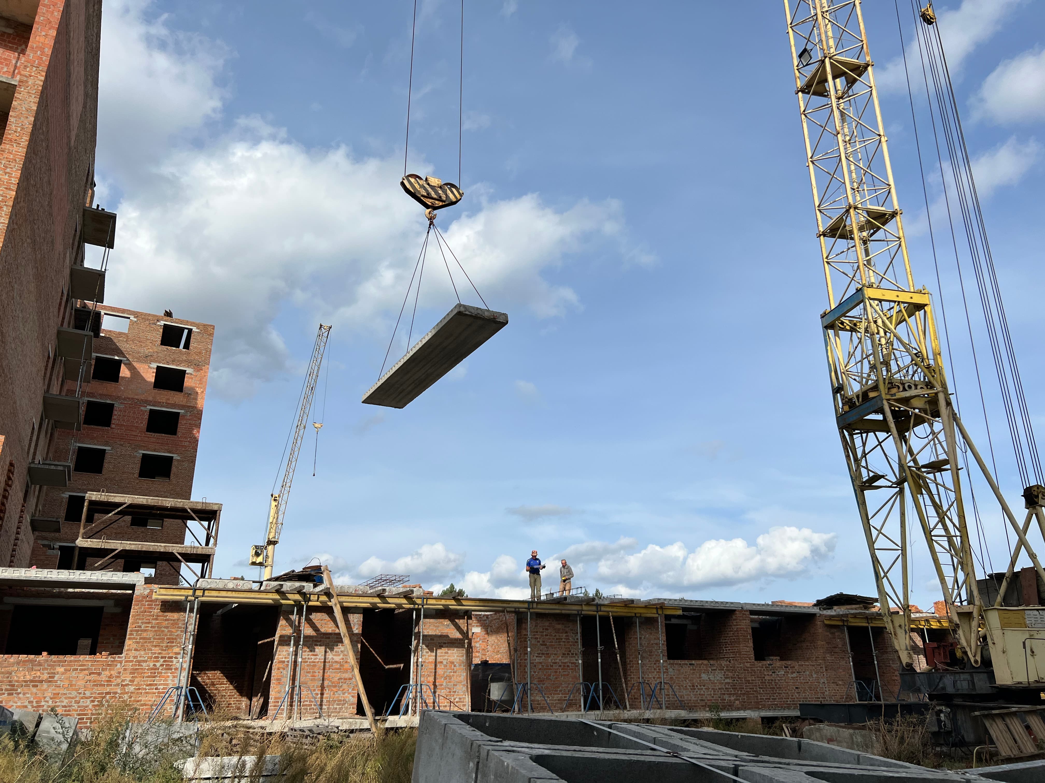 Пропонуємо Вам ознайомитись зі звітністю від забудовника